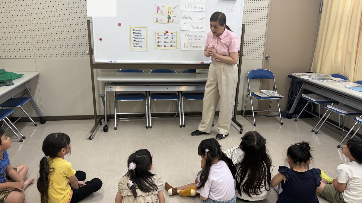 小学1年生クラスのレッスン風景